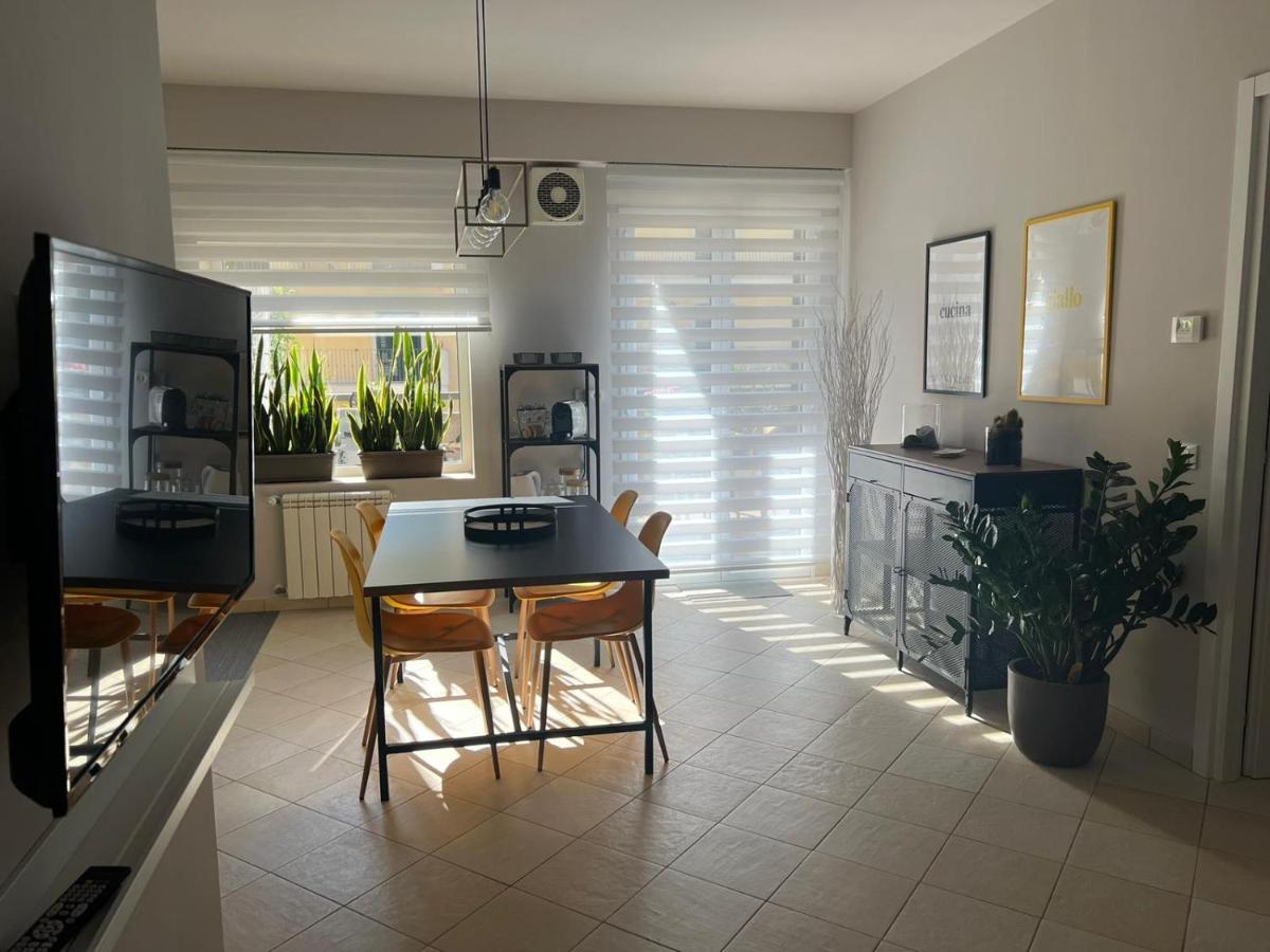 La Malfa 48 Apartment Ragusa Bagian luar foto